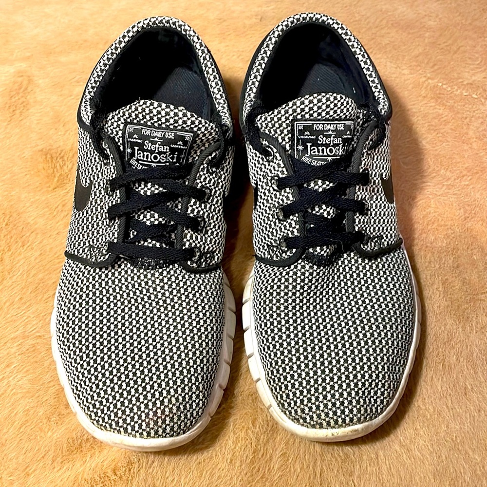 Womens Nike Stefan Janoski Air, Size 6